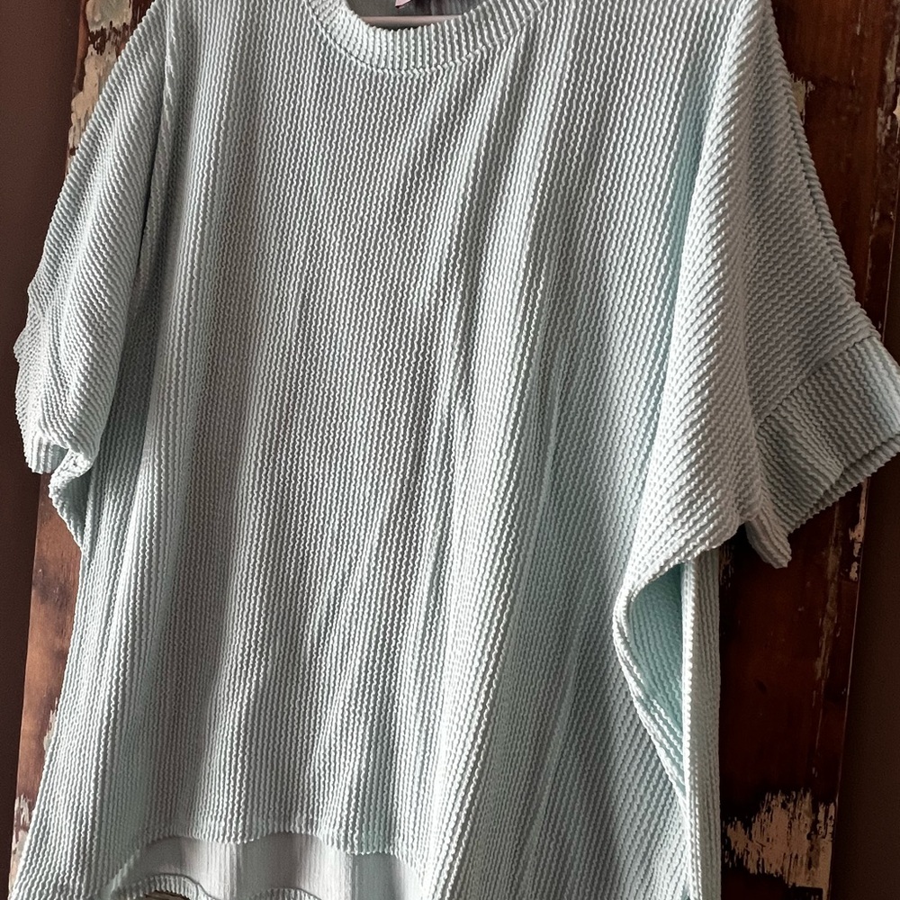 Women's Light Sea Foam Textured Top